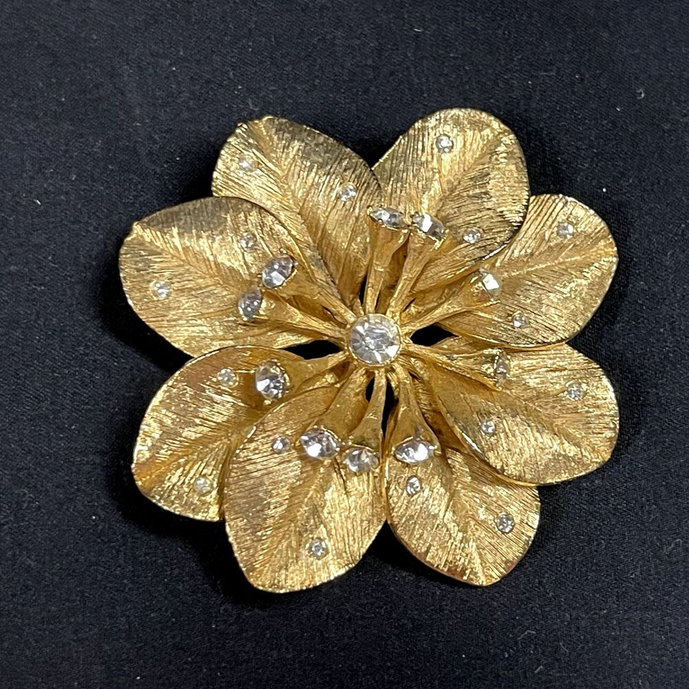 Floral Gold Tone Textured Rhinestone Brooch No markings